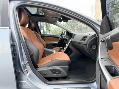 Volvo S60 2017, 86000 км, за 56800 CNY - фото 10