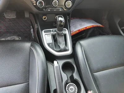Hyundai ix25 2017, 88600 км, за 54050.65 CNY - фото 17