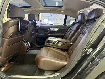BMW 7 Series 2017, 140000 км, за 188800 CNY - фото 15