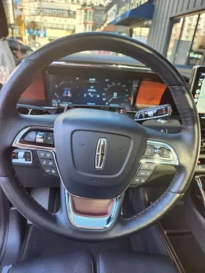 Lincoln Navigator 2022, 37000 км, за 95470000 KRW - фото 9