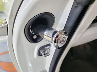 Rolls-Royce Wraith 2015, 2791 км, за 259000000 KRW - фото 13