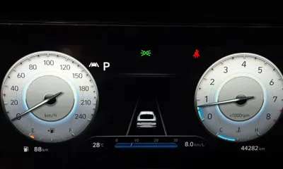 Hyundai Avante 2022, 44282 км, за 18200000 KRW - фото 8