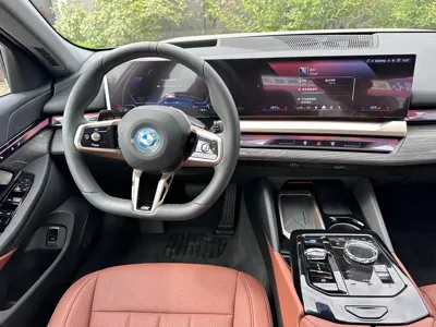 BMW i5 0, 100 км, за 276000 CNY - фото 7