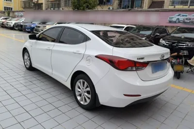 Hyundai Elantra (5th Generation 2016, 107100 км, за 42855.83 CNY