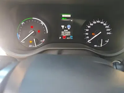 Toyota Sienna 2024, 32400 км, за 240000 CNY - фото 14