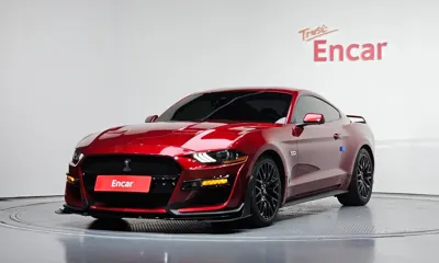 Ford Mustang · 2019 год