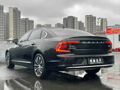 Volvo S90 2024, 38000 км, за 186800 CNY - фото 9