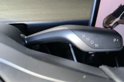 Tesla Model 3 2019, 101300 км, за 144742.36 CNY - фото 17