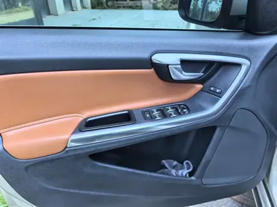 Volvo S60 2018, 86000 км, за 68500 CNY - фото 11