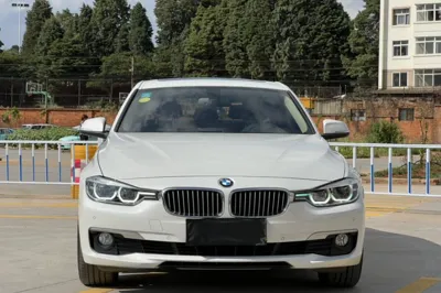 BMW 3 Series 2018, 50800 км, за 101996.73 CNY - фото 4