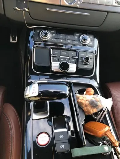 Audi S8 2016, 171000 км, за 30000000 KRW - фото 7