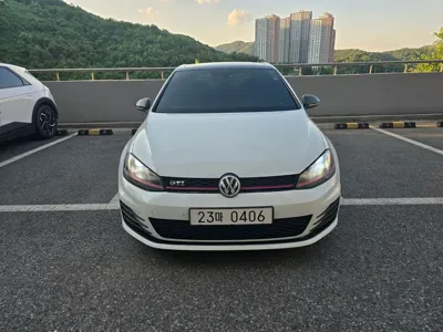 Volkswagen Golf · 2016 год