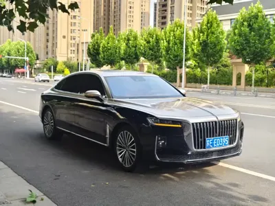 Hongqi Hongqi H9 2021, 61000 км, за 129800 CNY