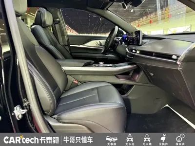 Cadillac XT5 2025, 24000 км, за 215799 CNY - фото 20
