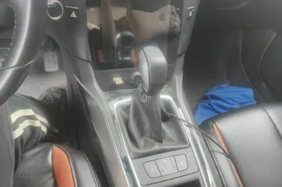 Peugeot 408 2018, 66900 км, за 32351.54 CNY - фото 14