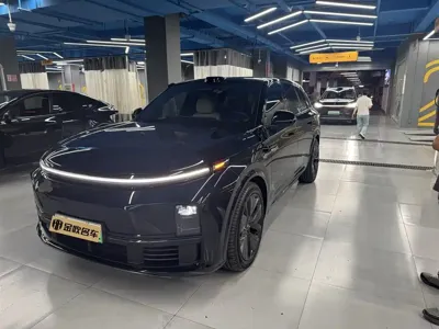 Li Auto Li L7 · 2024 год