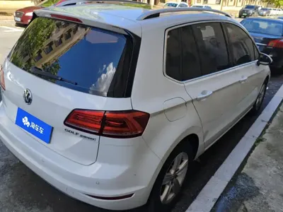 Volkswagen Golf Sportsvan 2018, 27700 км, за 49500 CNY