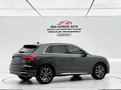 Audi Q3 2023, 46000 км, за 183800 CNY