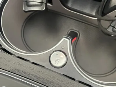 Mercedes-Benz GLE-Class 2025, 9000 км, за 90210000 KRW - фото 19