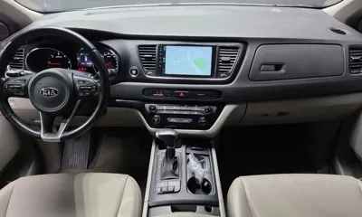 Kia Canival 2017, 96959 км, за 8500000 KRW - фото 7