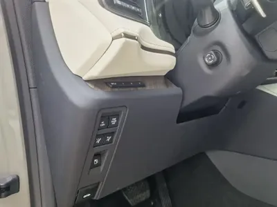 Lexus LM 2024, 17000 км, за 1358000 CNY - фото 7