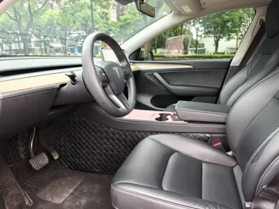 Tesla Model Y 2022, 93000 км, за 138000 CNY - фото 6