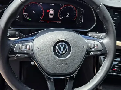 Volkswagen Passat 2021, 70000 км, за 95800 CNY - фото 3