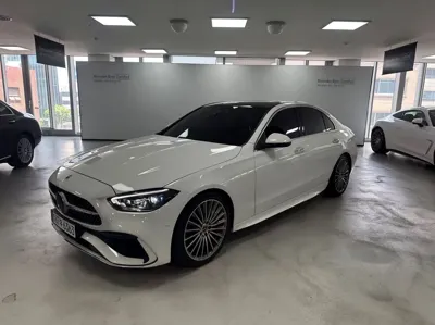 Mercedes-Benz C-Class · 2023 год