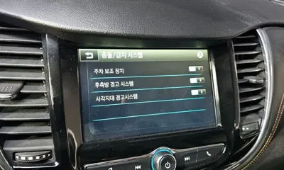 ChevroletGMDaewoo Trax 2018, 48023 км, за 10400000 KRW - фото 33