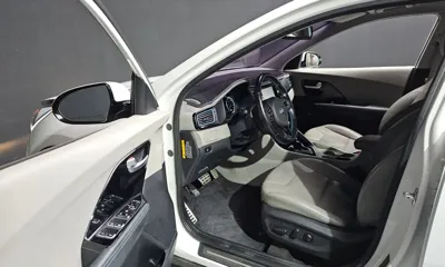 Kia Niro 2017, 55867 км, за 15500000 KRW - фото 10