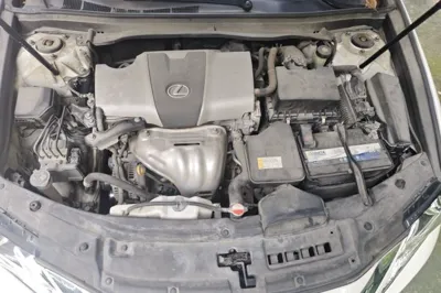 Lexus ES 2015, 81400 км, за 98051.52 CNY - фото 21