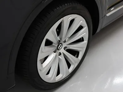 Bentley Bentayga 2022, 30990 км, за 188000000 KRW - фото 6