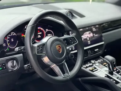 Porsche Cayenne Hybrid 2019, 90000 км, за 328000 CNY - фото 6