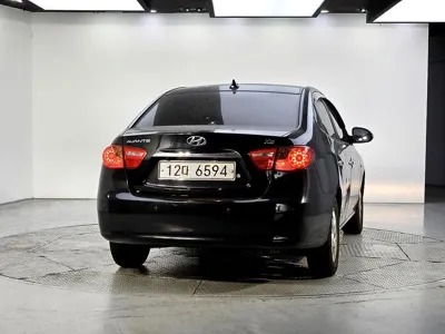 Hyundai Avante 2010, 127802 км, за 3400000 KRW