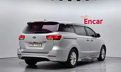 Kia Canival 2015, 209761 км, за 6500000 KRW