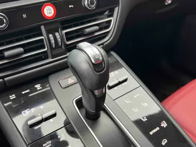Porsche Macan 2022, 19000 км, за 313800 CNY - фото 8