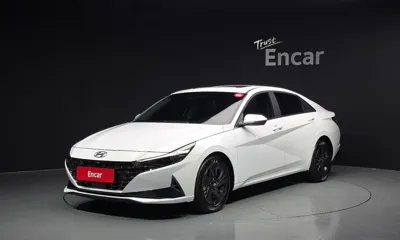 Hyundai Avante · 2022 год