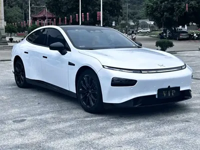 Xpeng P7 2023, 115000 км, за 78800 CNY