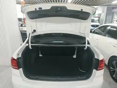 Volkswagen Lavida 2018, 54100 км, за 38800 CNY - фото 19