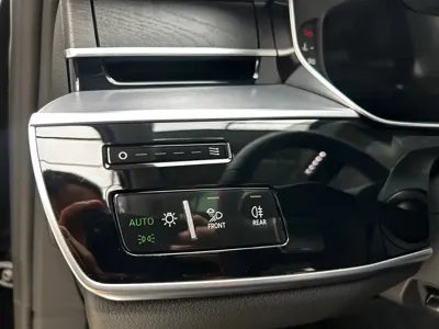 Audi A8 2026, 1000 км, за 618800 CNY - фото 11
