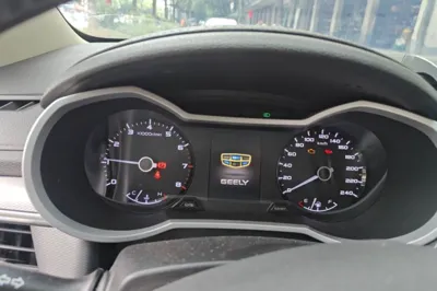 Geely Auto Emgrand GS 2018, 56600 км, за 34547.28 CNY - фото 11