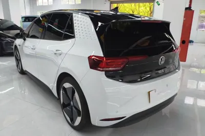 Volkswagen ID.3 2023, 26700 км, за 101677.23 CNY