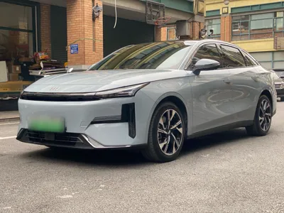 Geely Galaxy L6