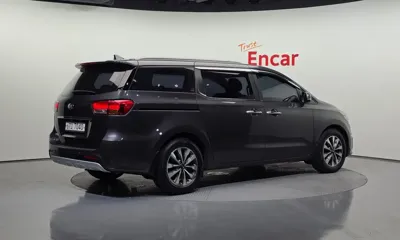 Kia Canival 2015, 148508 км, за 8000000 KRW