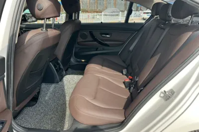 BMW 3 Series 2018, 50800 км, за 101996.73 CNY - фото 17