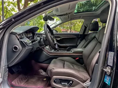 Audi A8 2020, 80000 км, за 418000 CNY - фото 13