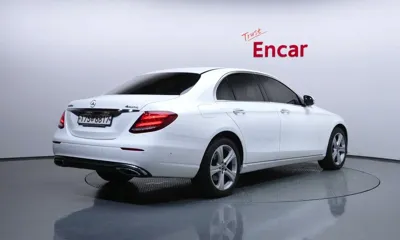 Mercedes-Benz E-Class 2017, 183877 км, за 15990000 KRW