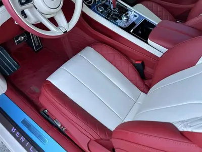 Bentley Continental 2022, 13000 км, за 2599000 CNY