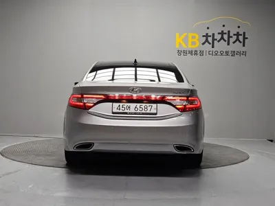 Hyundai Grandeur 2012, 130632 км, за 4700000 KRW