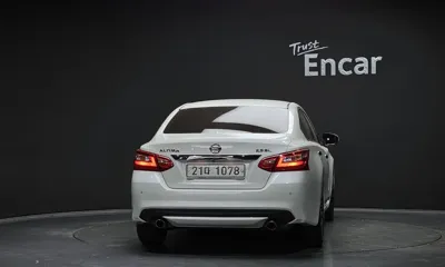 Nissan Altima 2017, 84993 км, за 9400000 KRW